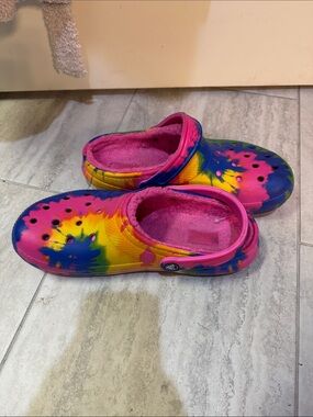 Women’s Tie-Dye Slip-On Clogs with Cozy Lining - Pink/Yellow/Blue